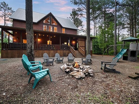 3rd image of 256 Greenbrier Trl