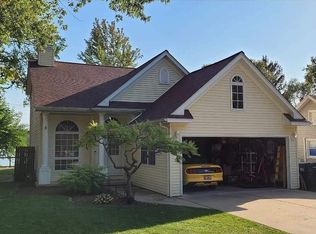2340 E Watson Ave, Manteno, IL 60950