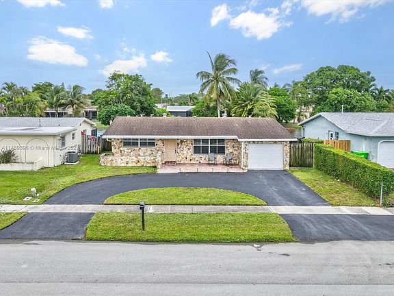 2nd image of 9660 NW 24th Pl