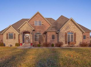 1065 Castle Rock Ave, Lebanon, MO 65536
