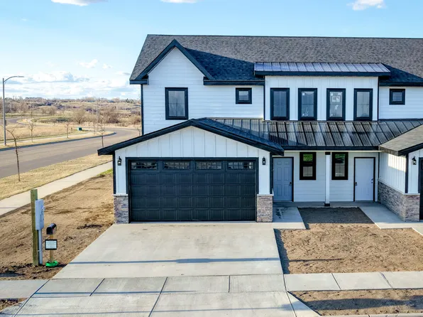 501 46th St E, Williston, ND 58801