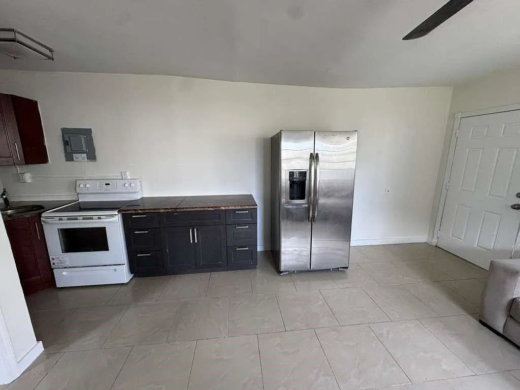 1 bed, 1.0 bath, 973 sqft, $1,500 — Photo 4