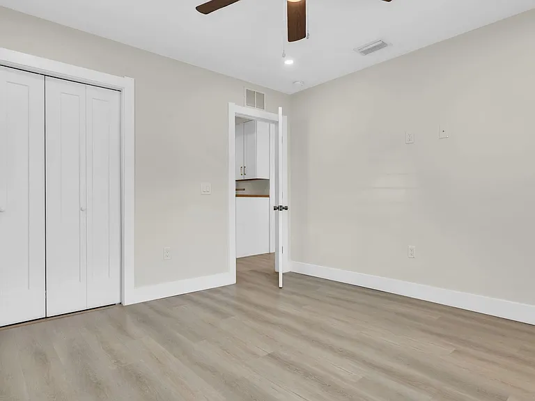 2906 W Nassau St — Photo 13