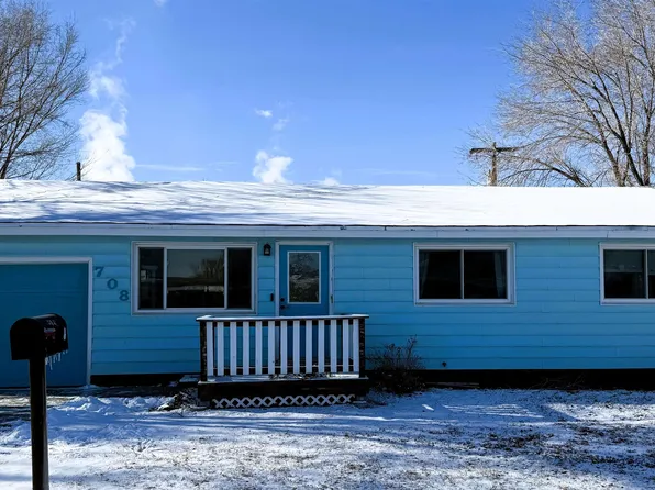 708 S 4th St, Worland, WY 82401