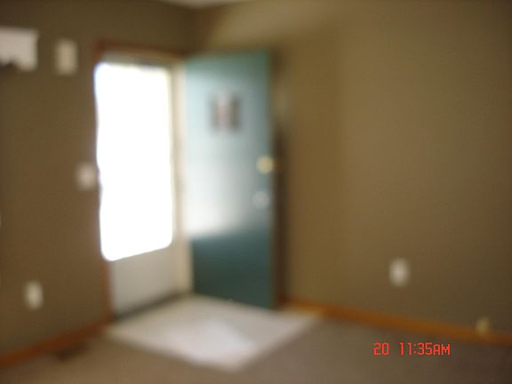 5th image of 2004 S 10th 1/2 St