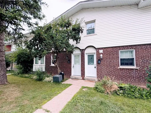 276 Westcourt Pl, Waterloo, ON N2L 2R7