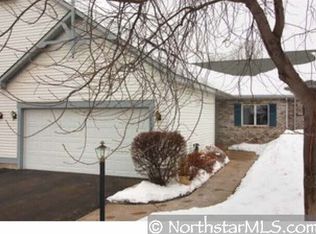 2720 Lake Court Dr, Saint Paul, MN 55112