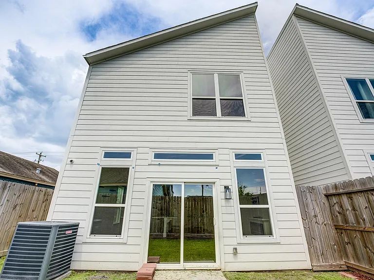 7117 Tierwester St — Photo 46
