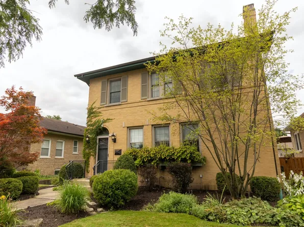 6944 N Osceola Ave, Chicago, IL 60631