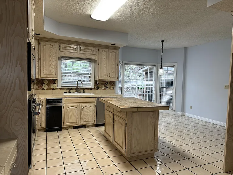 7595 Foxfire Dr SE — Photo 14