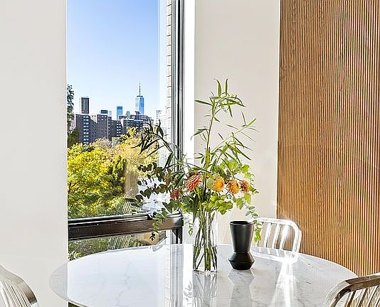 4th image of 31 N Elliott Pl #5