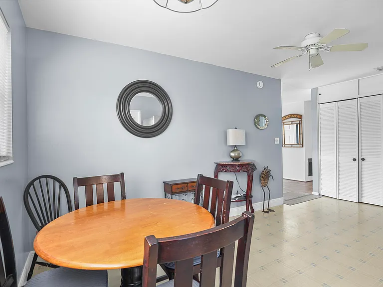 9412 Bellewood St — Photo 11