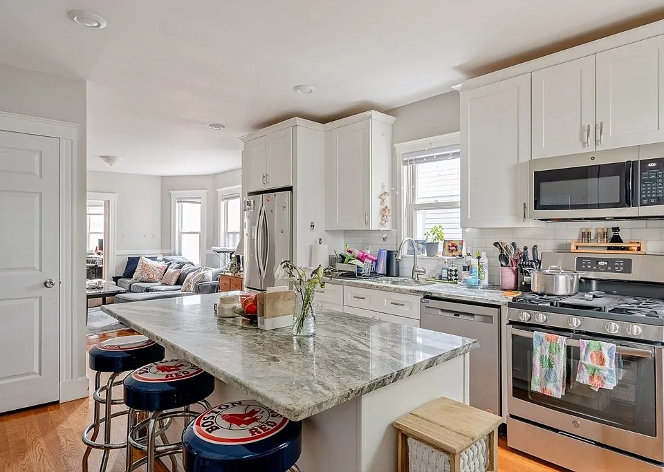 124 Pearson Rd #1
