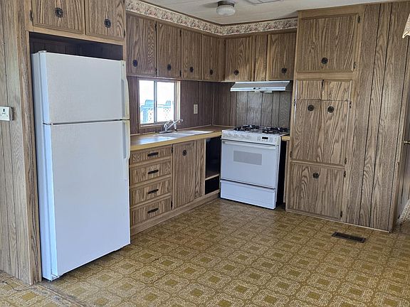 3rd image of 8421 E Main St Lot 29