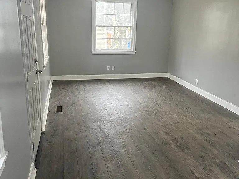 405 Chadwell Dr — Photo 6
