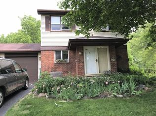 23W450 Greenbriar Dr, Naperville, IL 60540