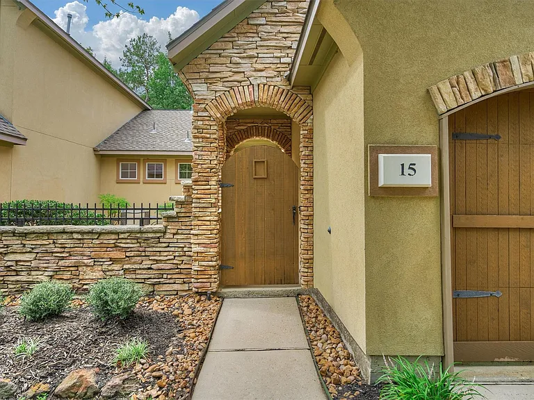 15 Cobble Gate Pl — Photo 3