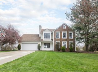 590 Chancellor Cir, Avon Lake, OH 44012