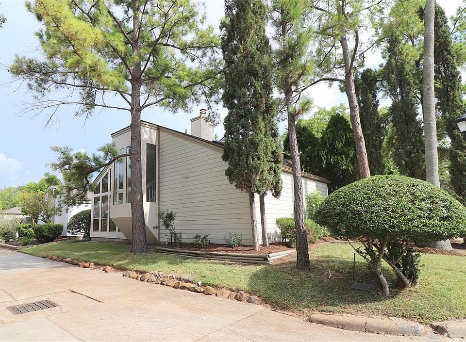 1st image of 12800 Briar Forest Dr Unit 1