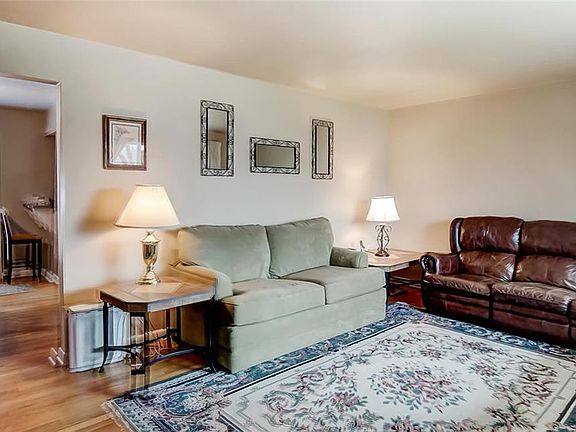 5th image of 2809 California Ave