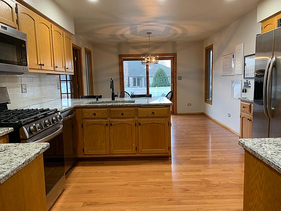 2nd image of 2150 Thames River Ln