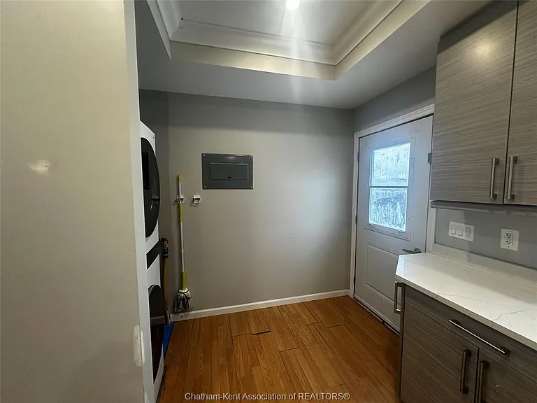 110 Victoria St — Photo 7