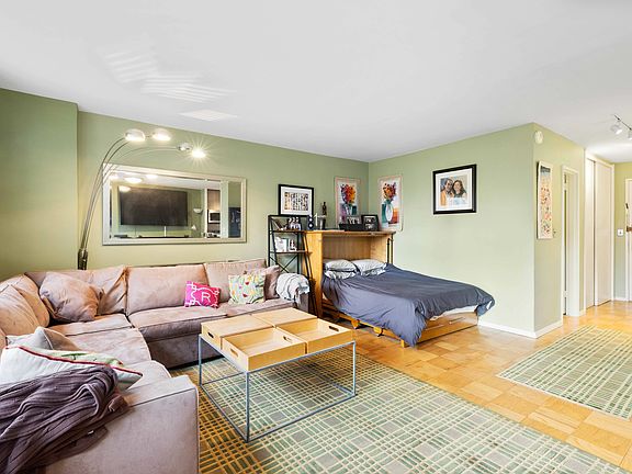 4th image of 160 W End Ave APT 8G