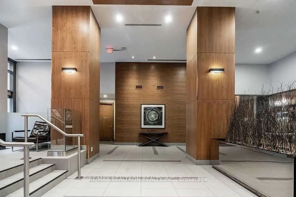 1 bed, $2,390 — Photo 3