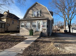 718 W 11th St, Waterloo, IA 50702
