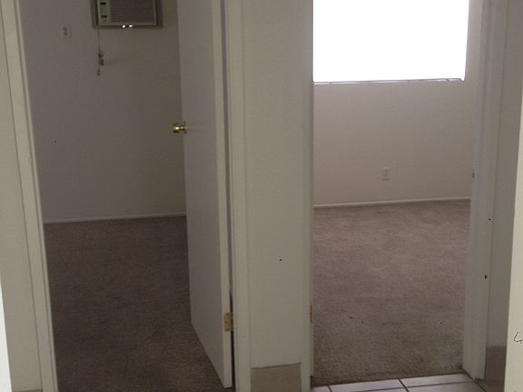 5th image of 117 W Buena Vista St