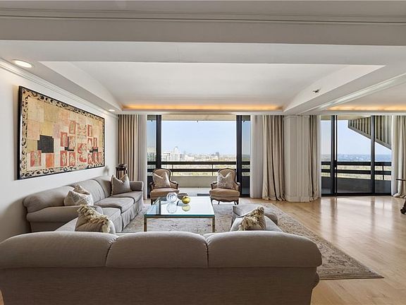 3rd image of 2660 Peachtree Rd NW APT 36F