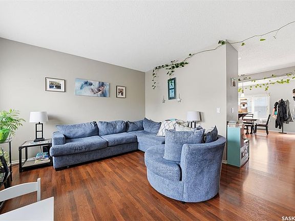 4th image of 150 Lynd CRESCENT
