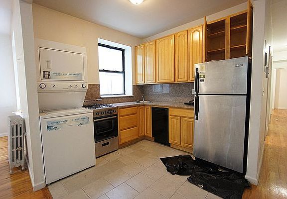 2nd image of 351 Saint Nicholas Ave APT 35