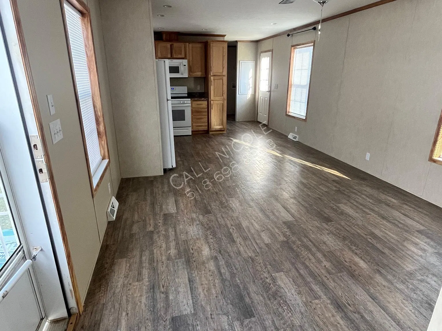 3 bed, 1.5 bath, 980 sqft, $1,625 — Photo 2