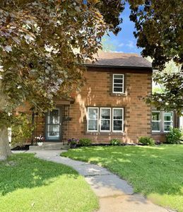 702 West Burnett Street, Beaver Dam, WI, 53916