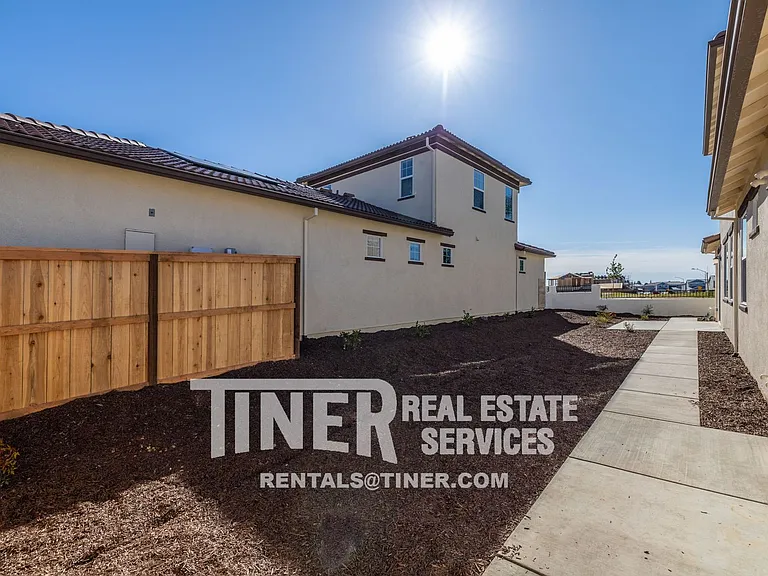 7941 Titan Dr — Photo 10