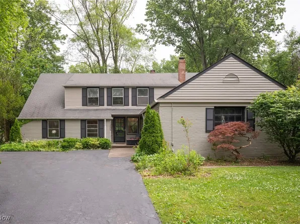 13805 Larchmere Blvd, Shaker Heights, OH 44120