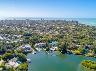 711 Mangrove Point Rd, Sarasota, FL 34242