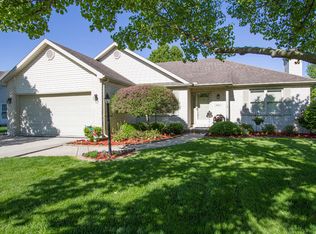 28611 Woodland Ave, Perrysburg, OH 43551