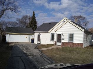 605 S 104th St, West Allis, WI 53214