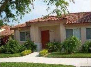 20875 NW 3rd Ln, Pembroke Pines, FL 33029