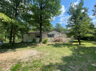23730 Nevada Dr, Lebanon, MO 65536