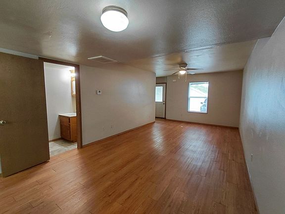 3rd image of 20333 Skyview Dr