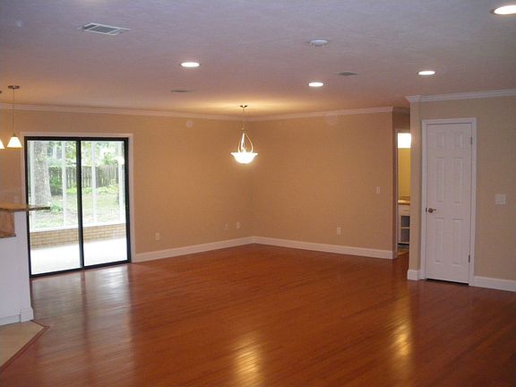 Large Open Floor Plan with New Real Hardwood Floors