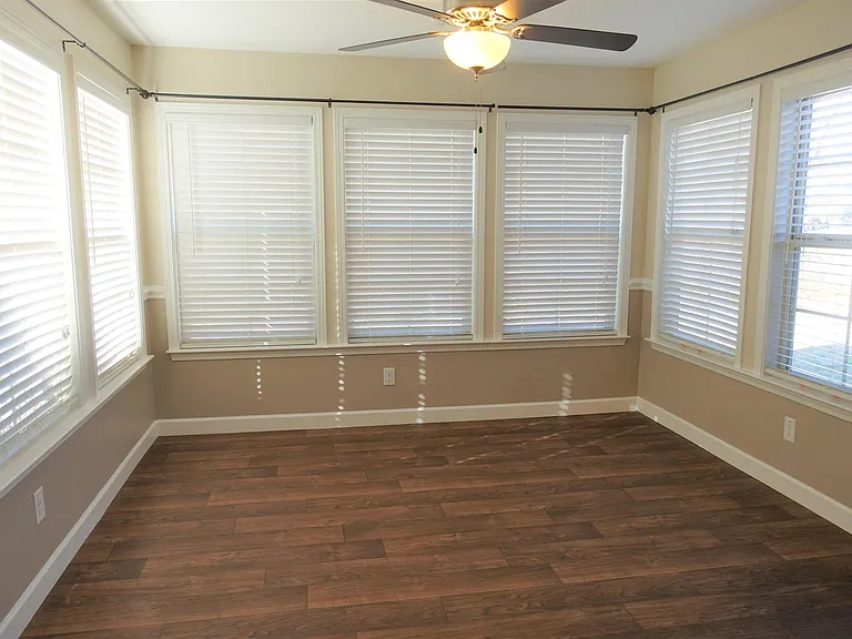 610 Flintrock Dr — Photo 19