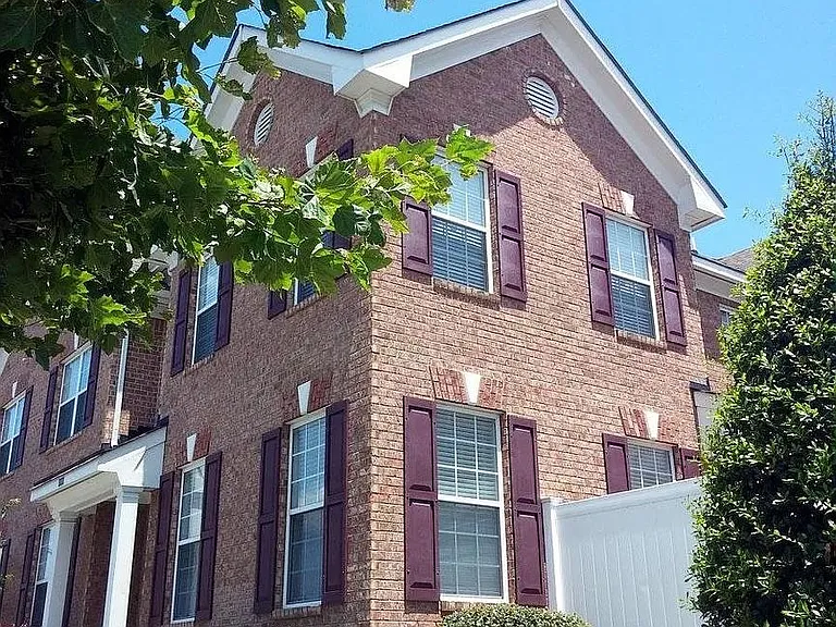 Side View w/ fenced back-yard