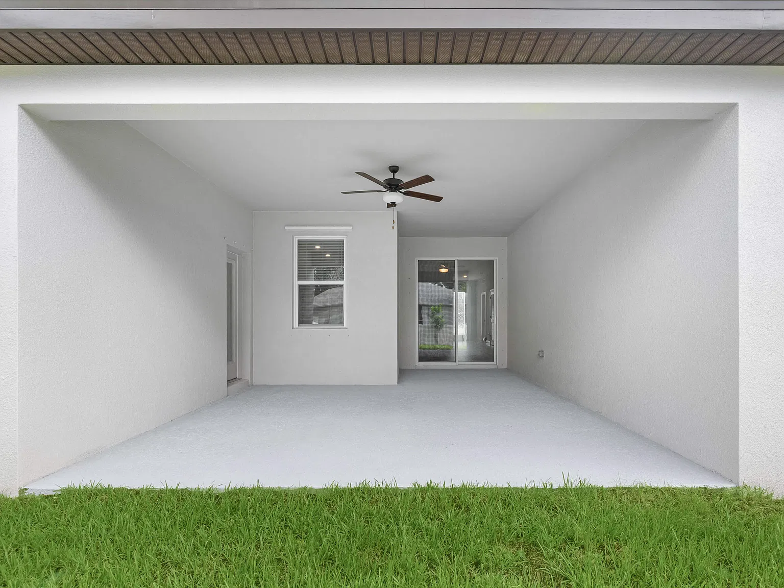 4 bed, 3.0 bath, 2225 sqft, $3,490 — Photo 2
