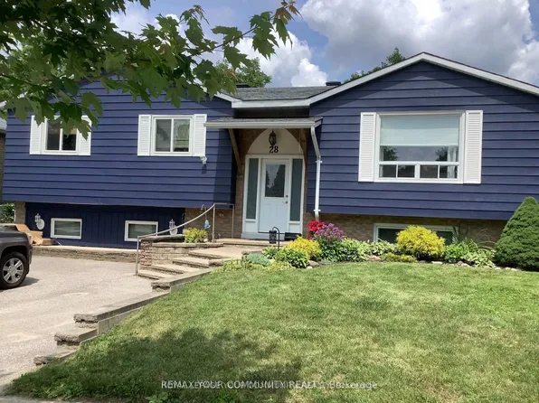 28 Indian Arrow Rd, Barrie, ON L4M 5G3