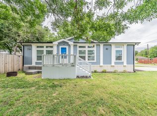 427 Grayson Ct, Joshua, TX 76058