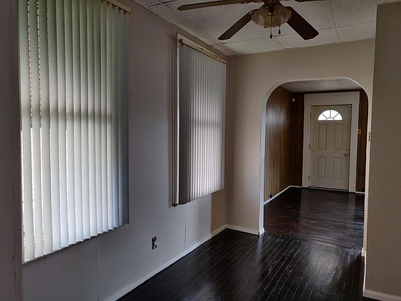 3rd image of 8417 Connecticut Ave